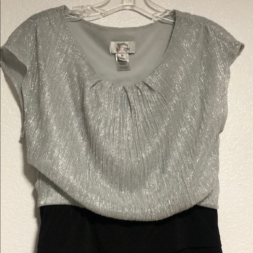 Dress - Picture 4 of 4
